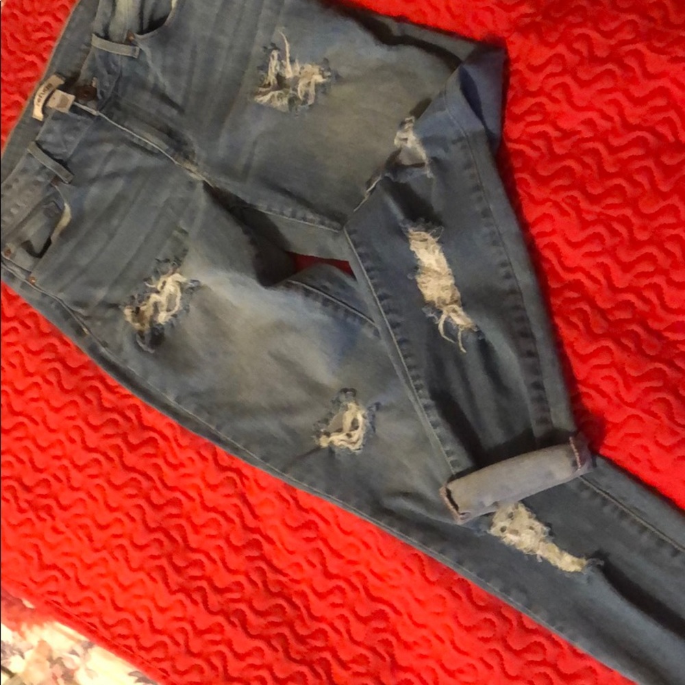 Ripped boyfriend jeans